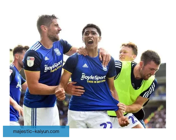 英超伊普斯维奇镇队表现稳健，近期状态持续提升引关注